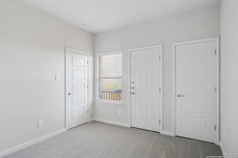 7142 Magnolia Creek San Antonio TX 78252