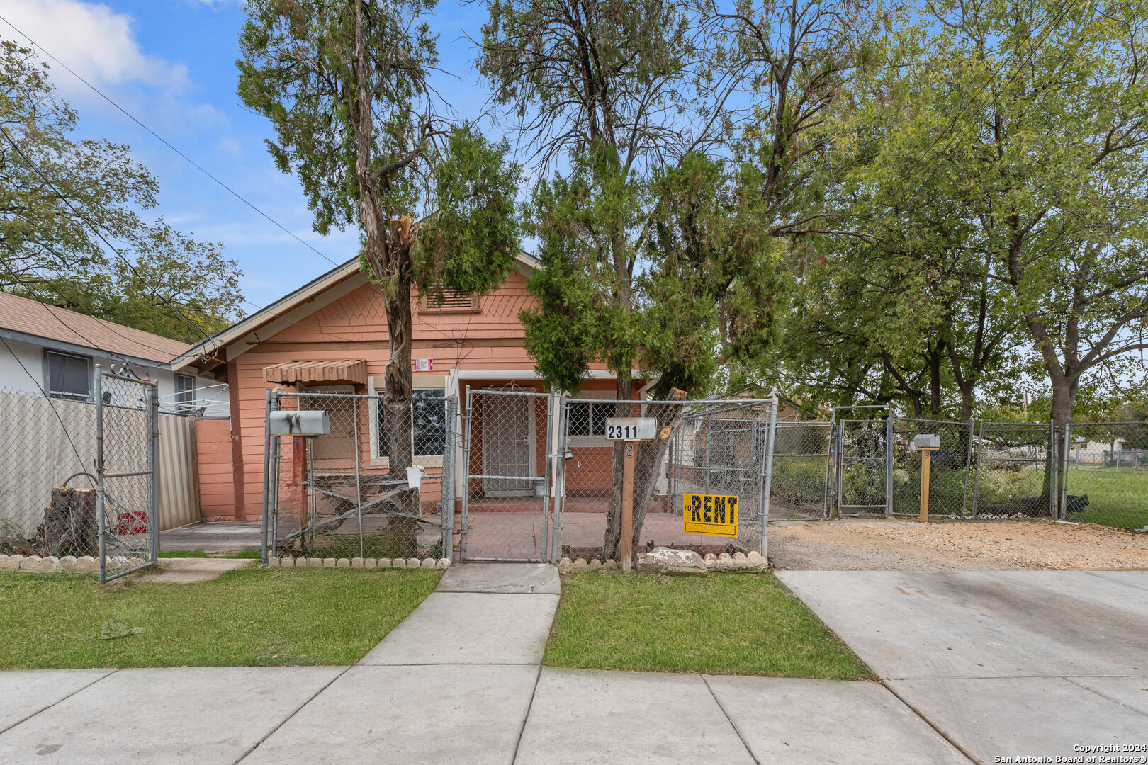 2311 El Paso Street San Antonio TX 78207