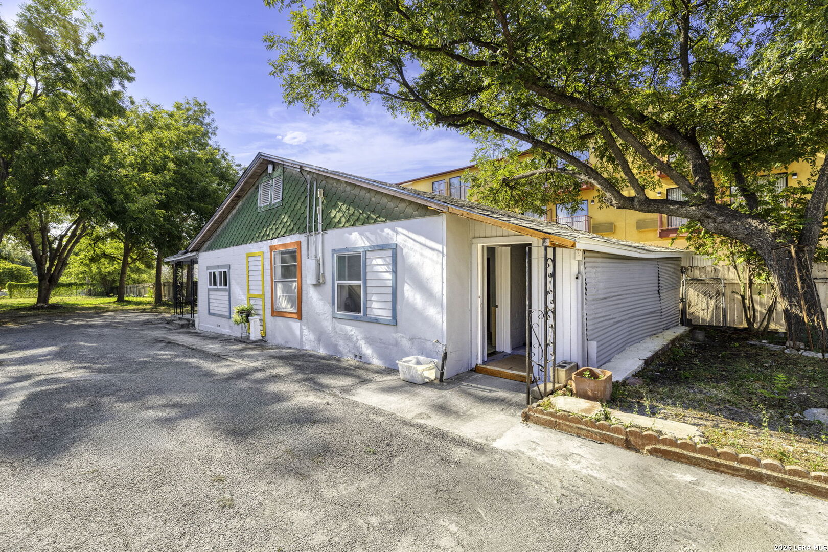 926 S Laredo San Antonio TX 78204