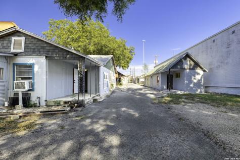 926 S Laredo San Antonio TX 78204