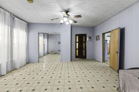 926 S Laredo San Antonio TX 78204