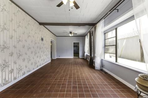 926 S Laredo San Antonio TX 78204