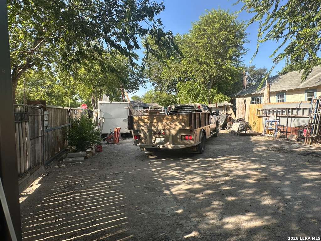 518 SW 18th Street San Antonio TX 78207