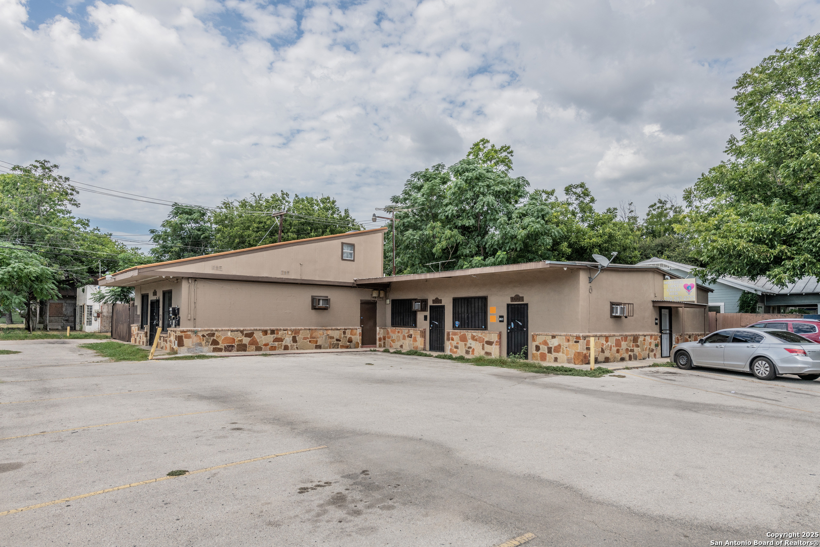 1006 West Avenue San Antonio TX 78201