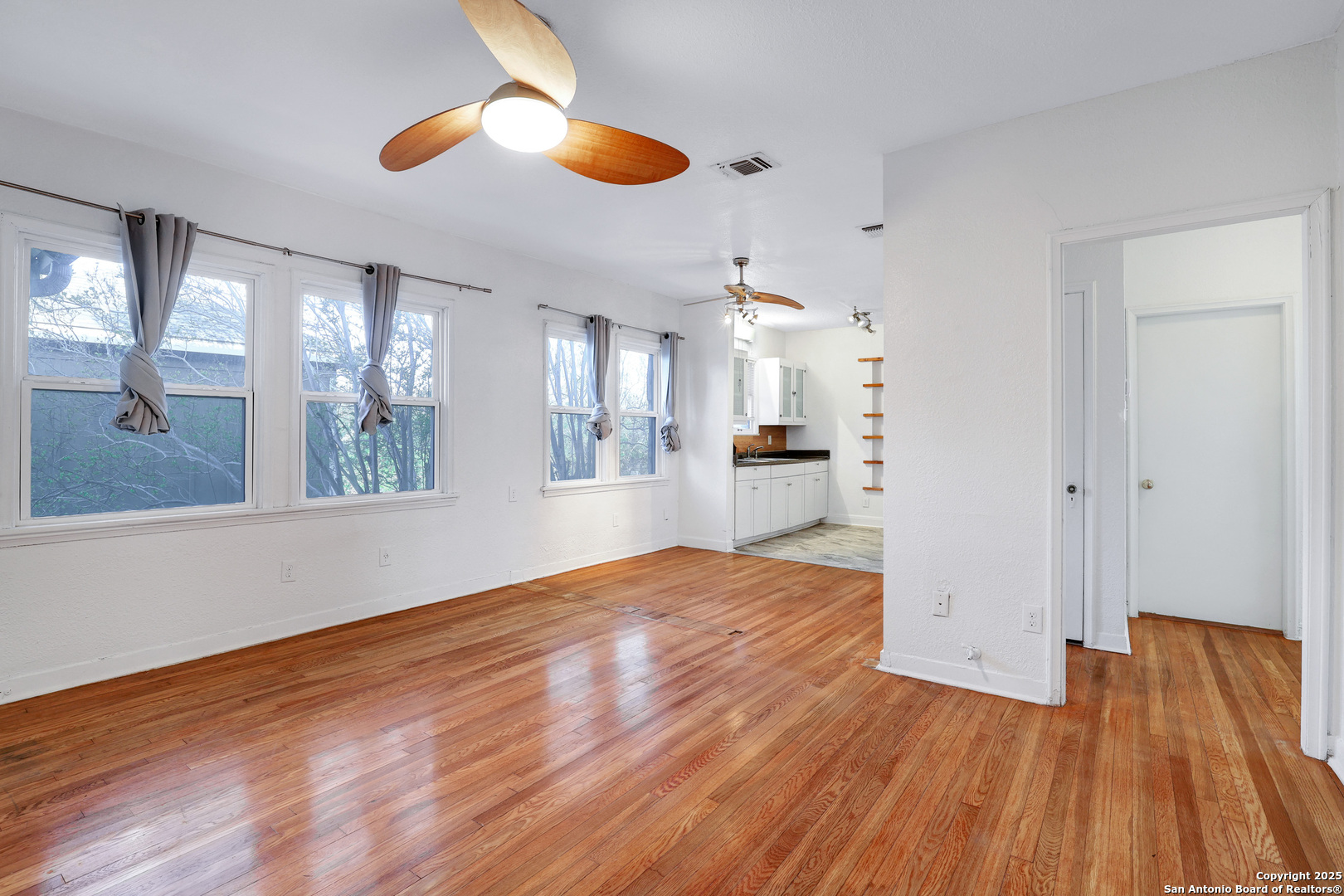 255 Natalen Avenue San Antonio TX 78209