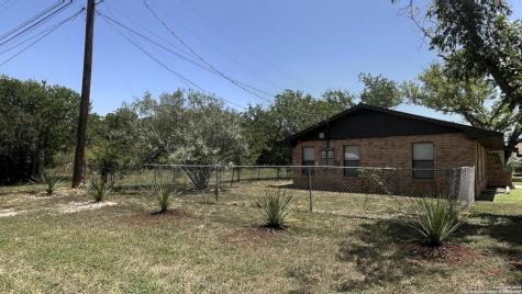 17 Fm 473 Comfort TX 78013