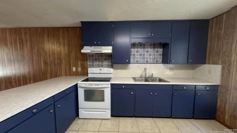 17 Fm 473 Comfort TX 78013