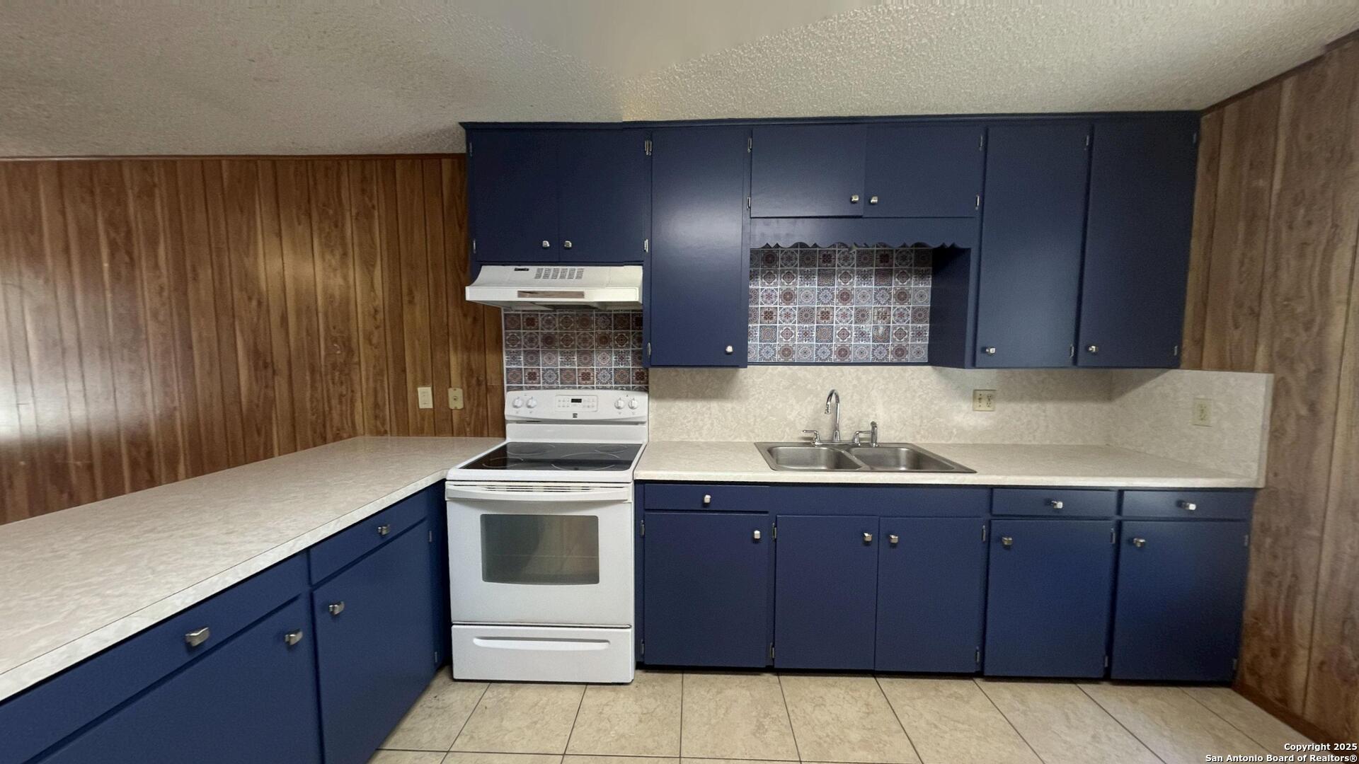 17 Fm 473 Comfort TX 78013