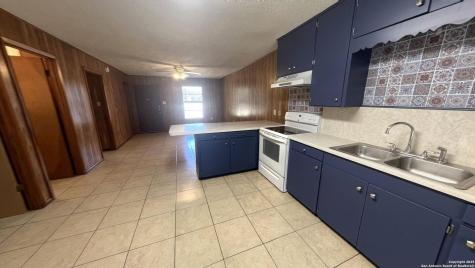 17 Fm 473 Comfort TX 78013