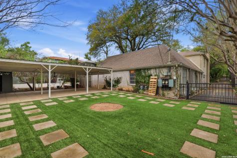 484 E Olmos Drive Olmos Park TX 78212