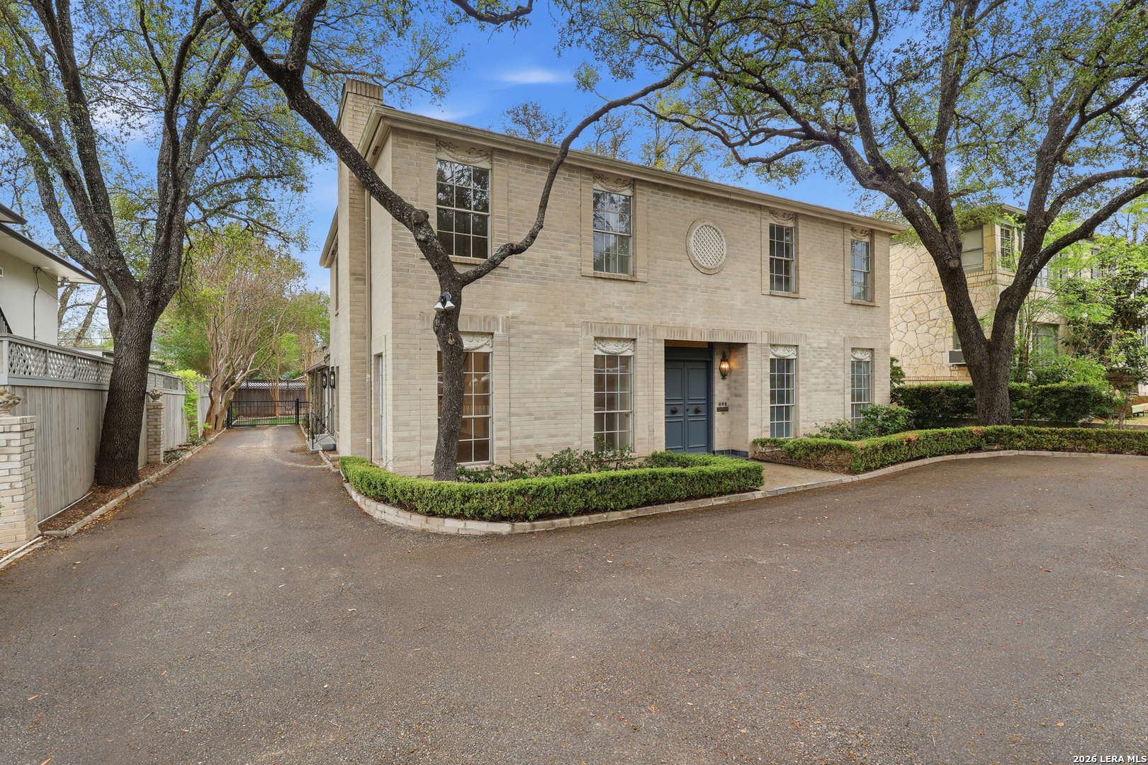 484 E Olmos Drive Olmos Park TX 78212