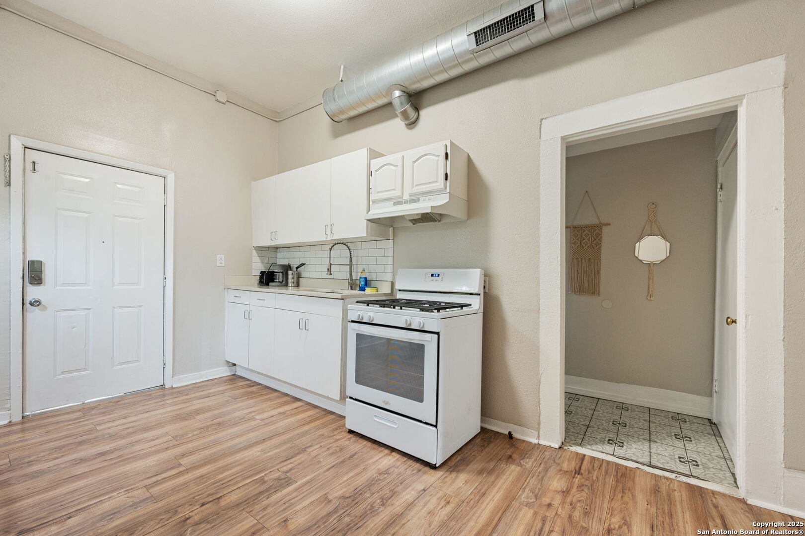 215 Blanco San Antonio TX 78212