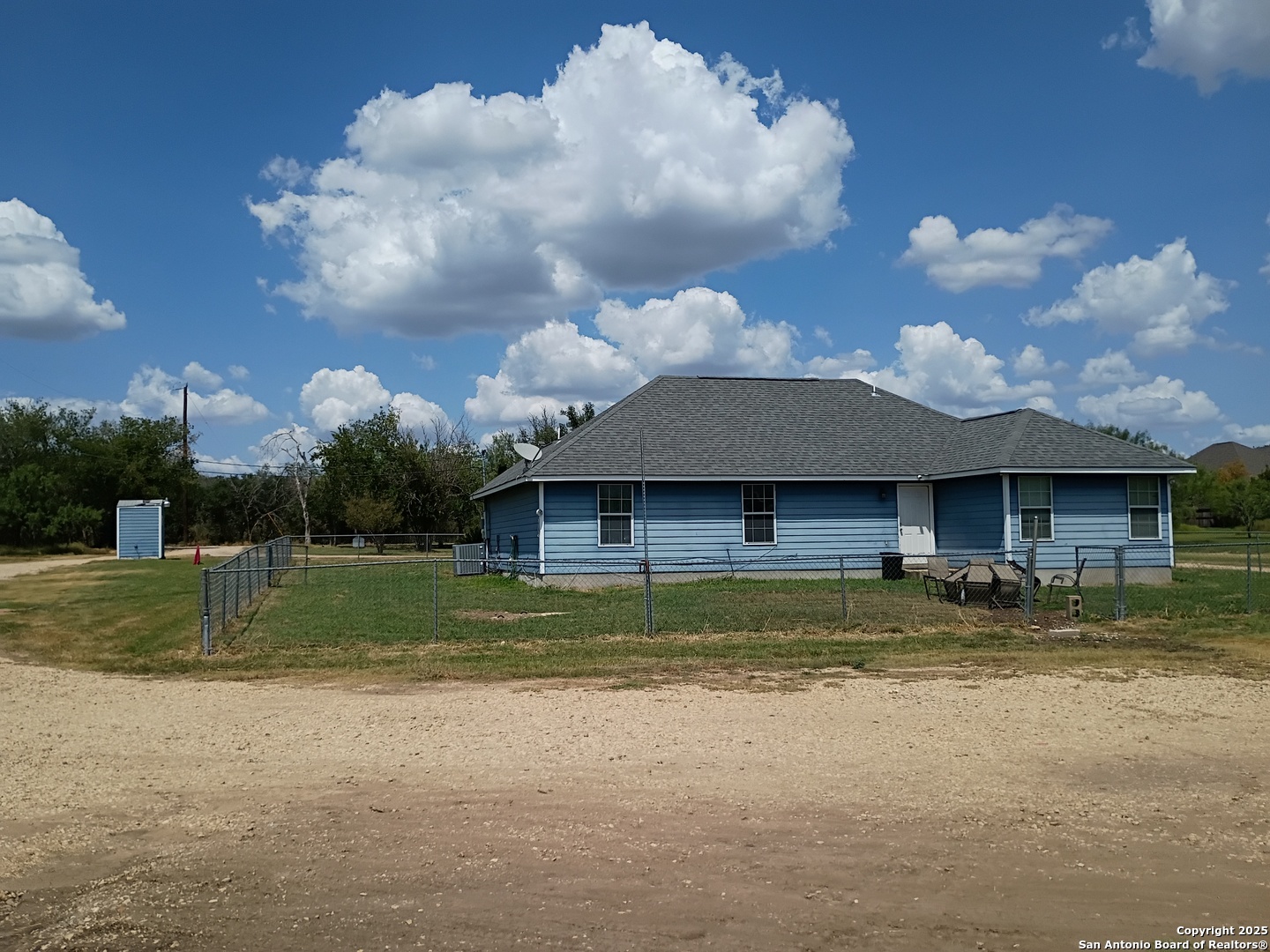 1401 Dezarae 14 San Antonio TX 78253