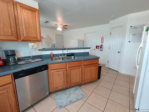 1401 Dezarae 14 San Antonio TX 78253