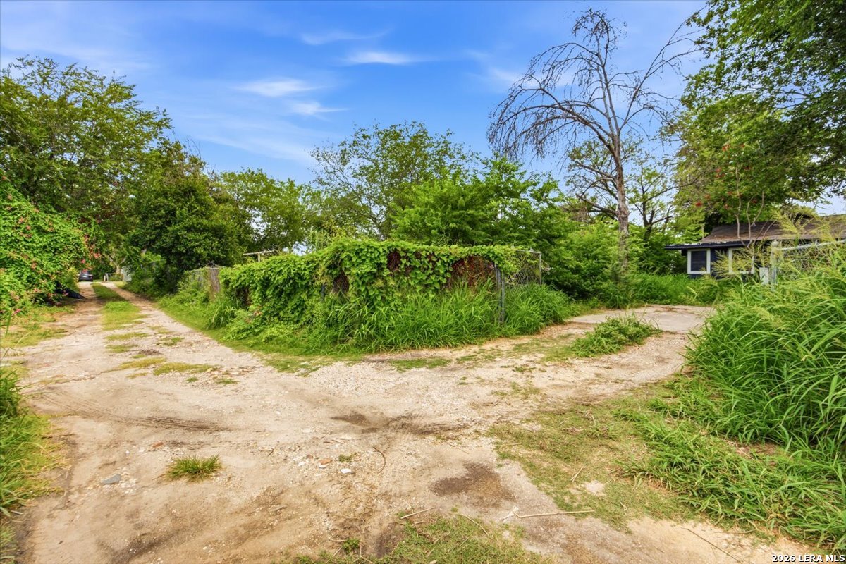 1920 Leal San Antonio TX 78207
