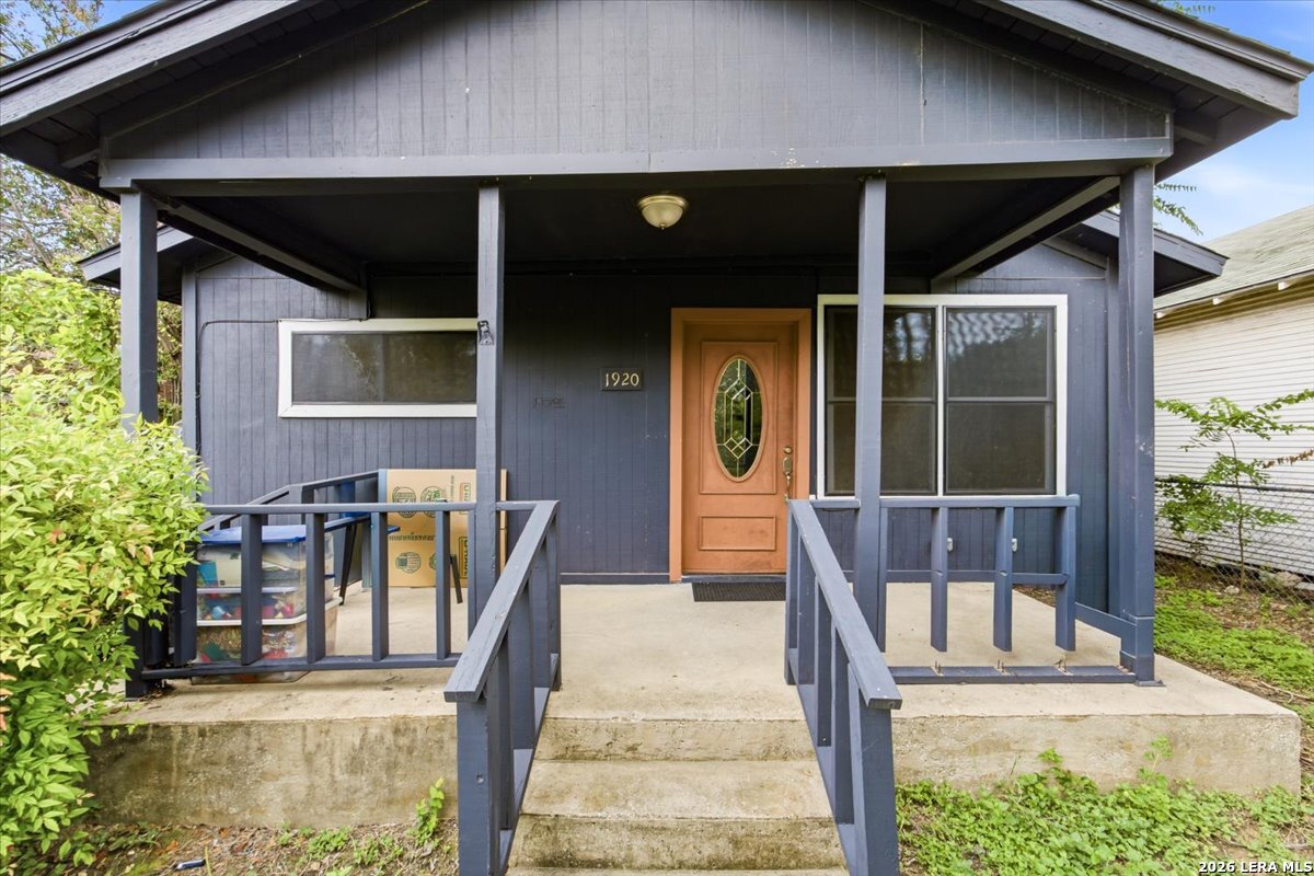 1920 Leal San Antonio TX 78207