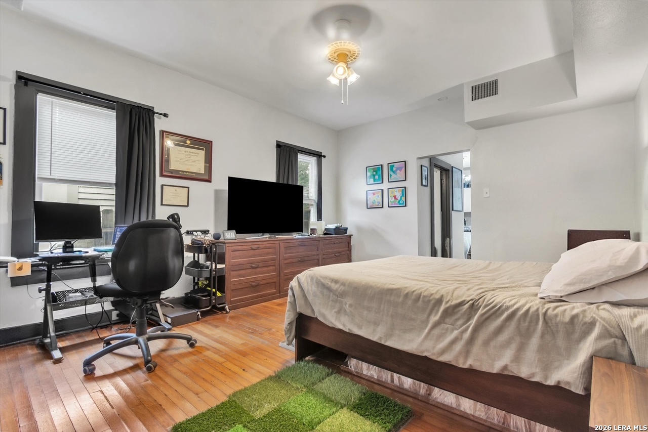 531 W Gramercy Place San Antonio TX 78212