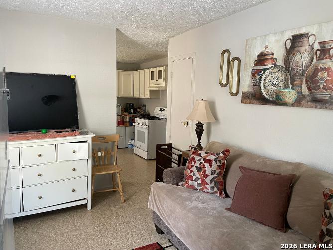9027 Garnett Avenue San Antonio TX 78221
