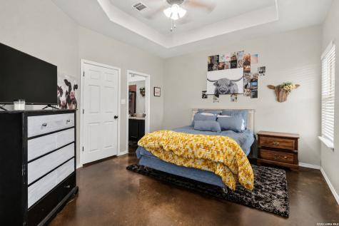 1125/1127 Stanley Way Seguin TX 78155