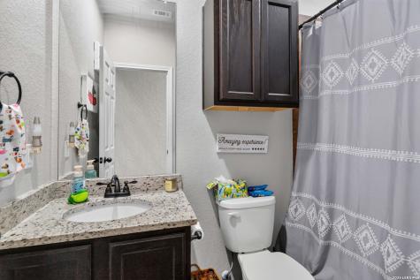 1125/1127 Stanley Way Seguin TX 78155