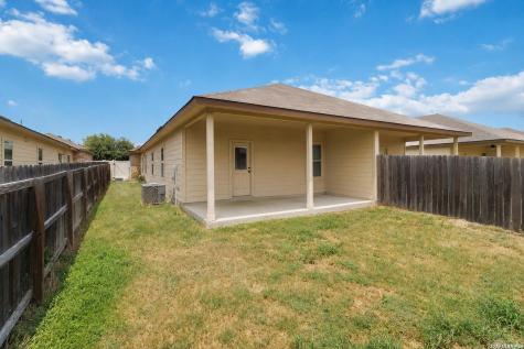 1125/1127 Stanley Way Seguin TX 78155