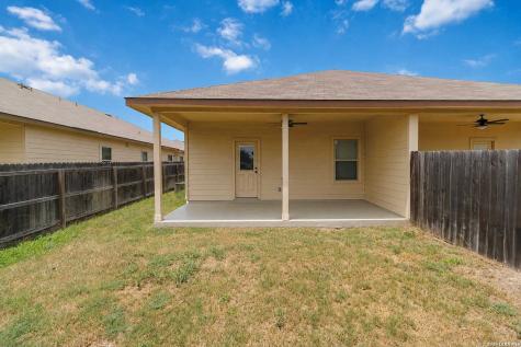 1125/1127 Stanley Way Seguin TX 78155