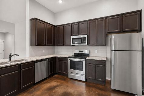 1125/1127 Stanley Way Seguin TX 78155