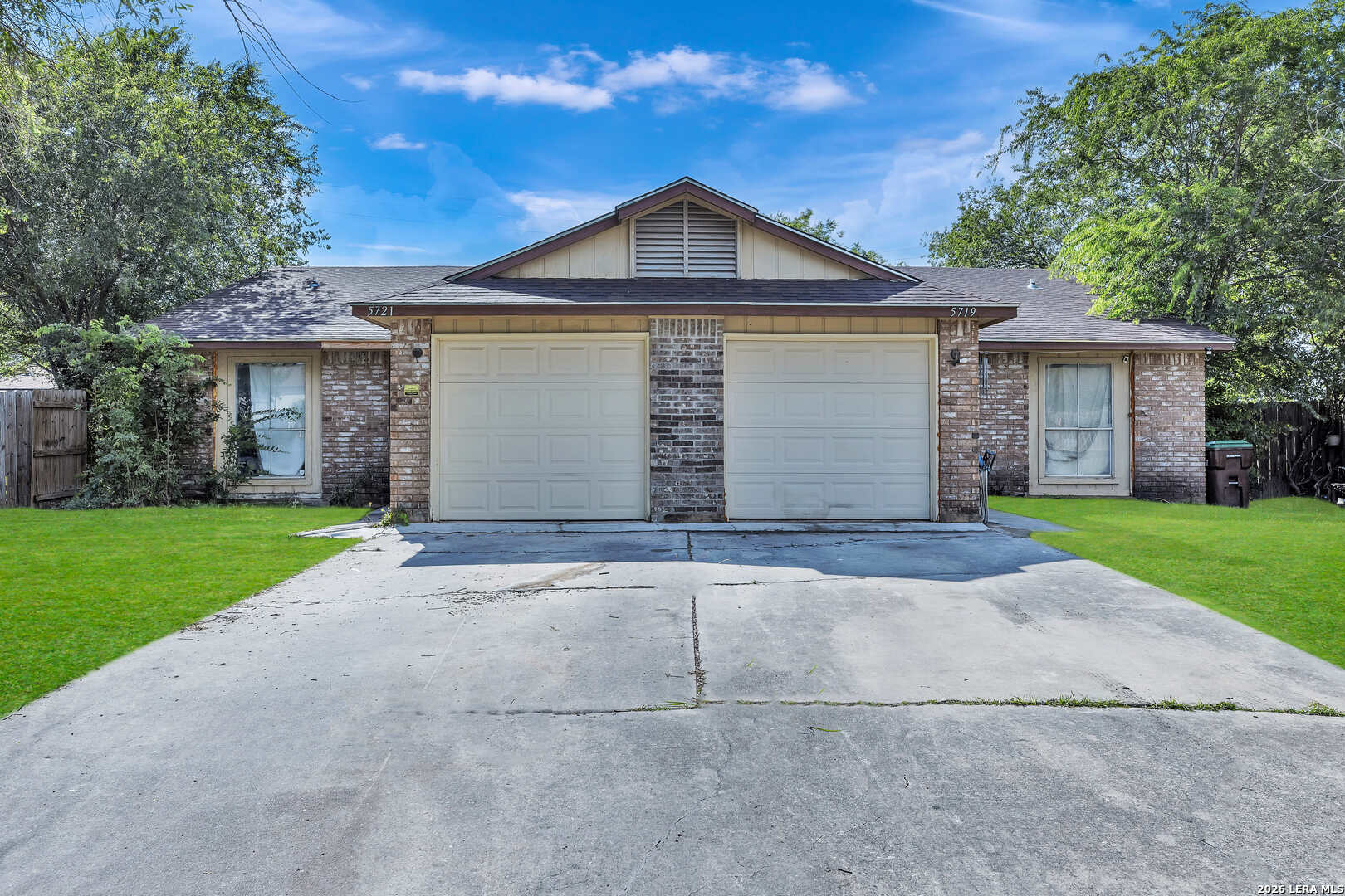 5719 Lochmoor San Antonio TX 78244