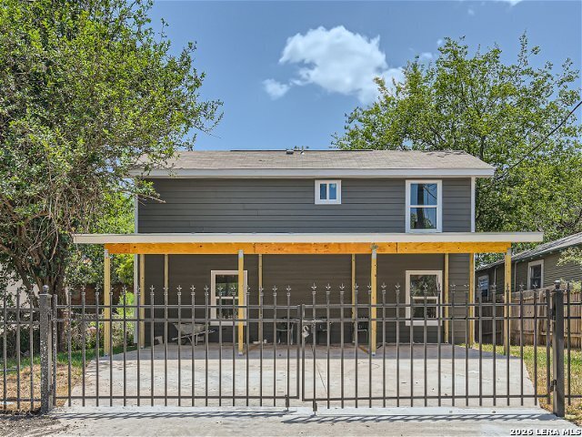 1522 S Elmendorf San Antonio TX 78207