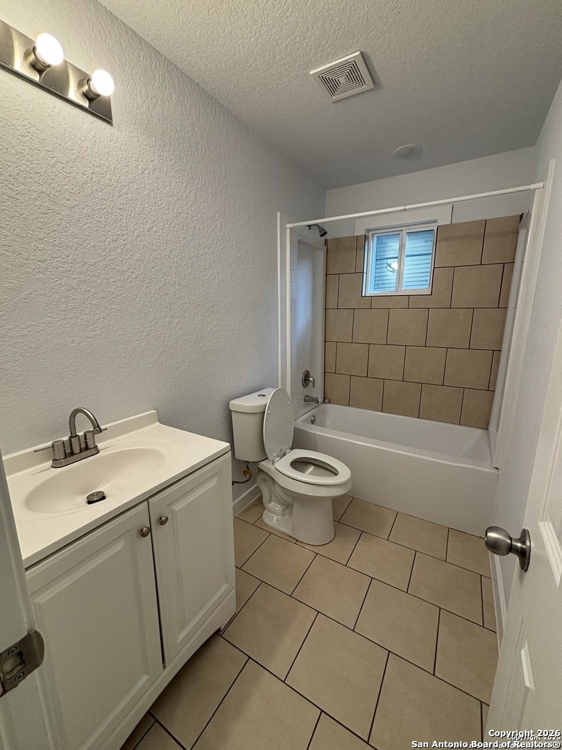 1522 S Elmendorf San Antonio TX 78207