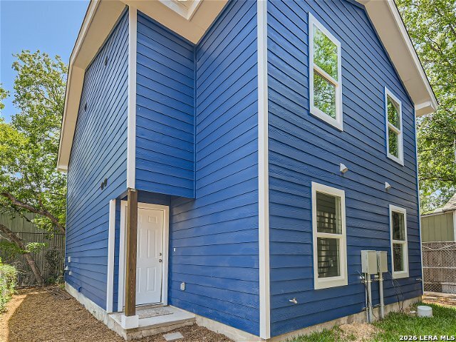 1522 S Elmendorf San Antonio TX 78207