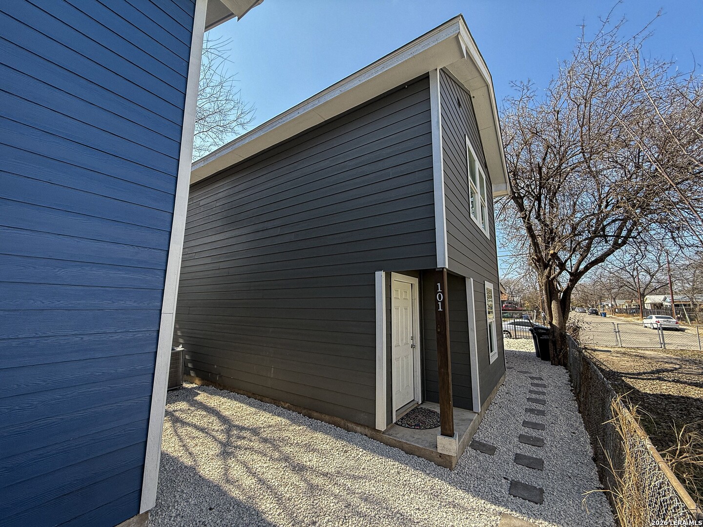 1522 S Elmendorf San Antonio TX 78207