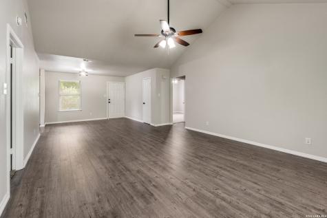 2242 Eastman New Braunfels TX 78130