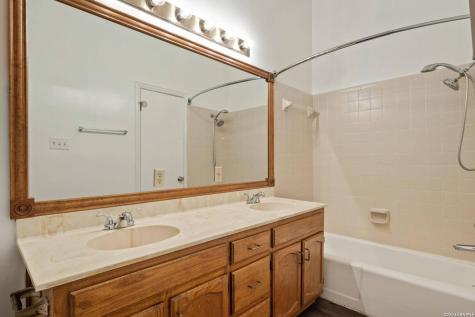 6406 Brook Cove San Antonio TX 78240