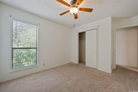 6406 Brook Cove San Antonio TX 78240