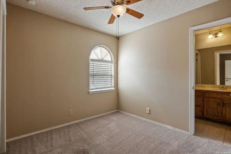 6406 Brook Cove San Antonio TX 78240