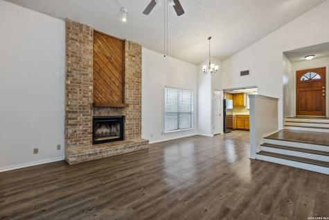 6406 Brook Cove San Antonio TX 78240