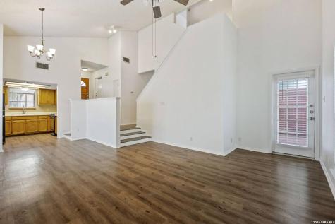 6406 Brook Cove San Antonio TX 78240