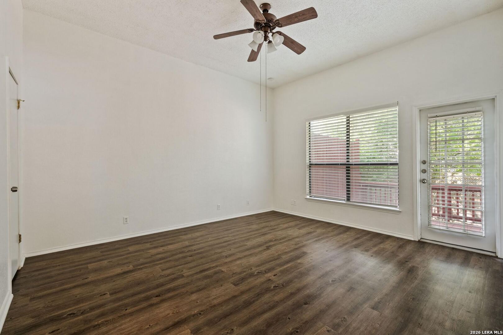 6406 Brook Cove San Antonio TX 78240