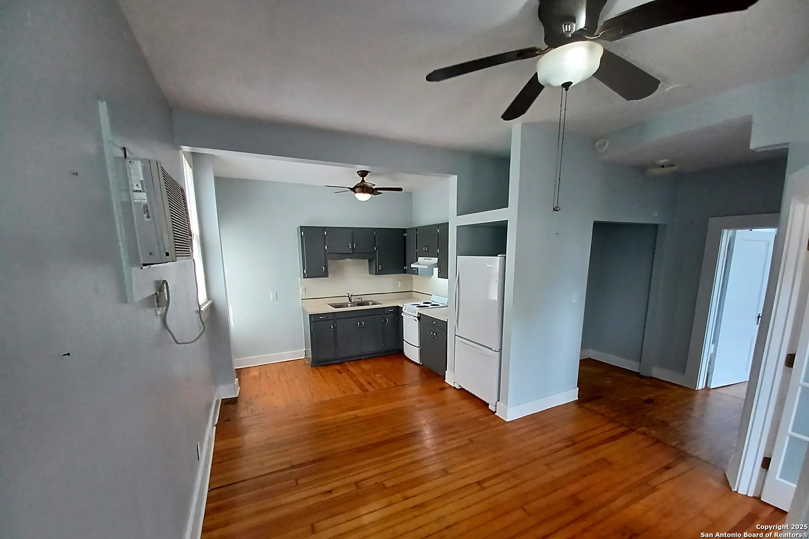 124 W Mistletoe Avenue San Antonio TX 78212