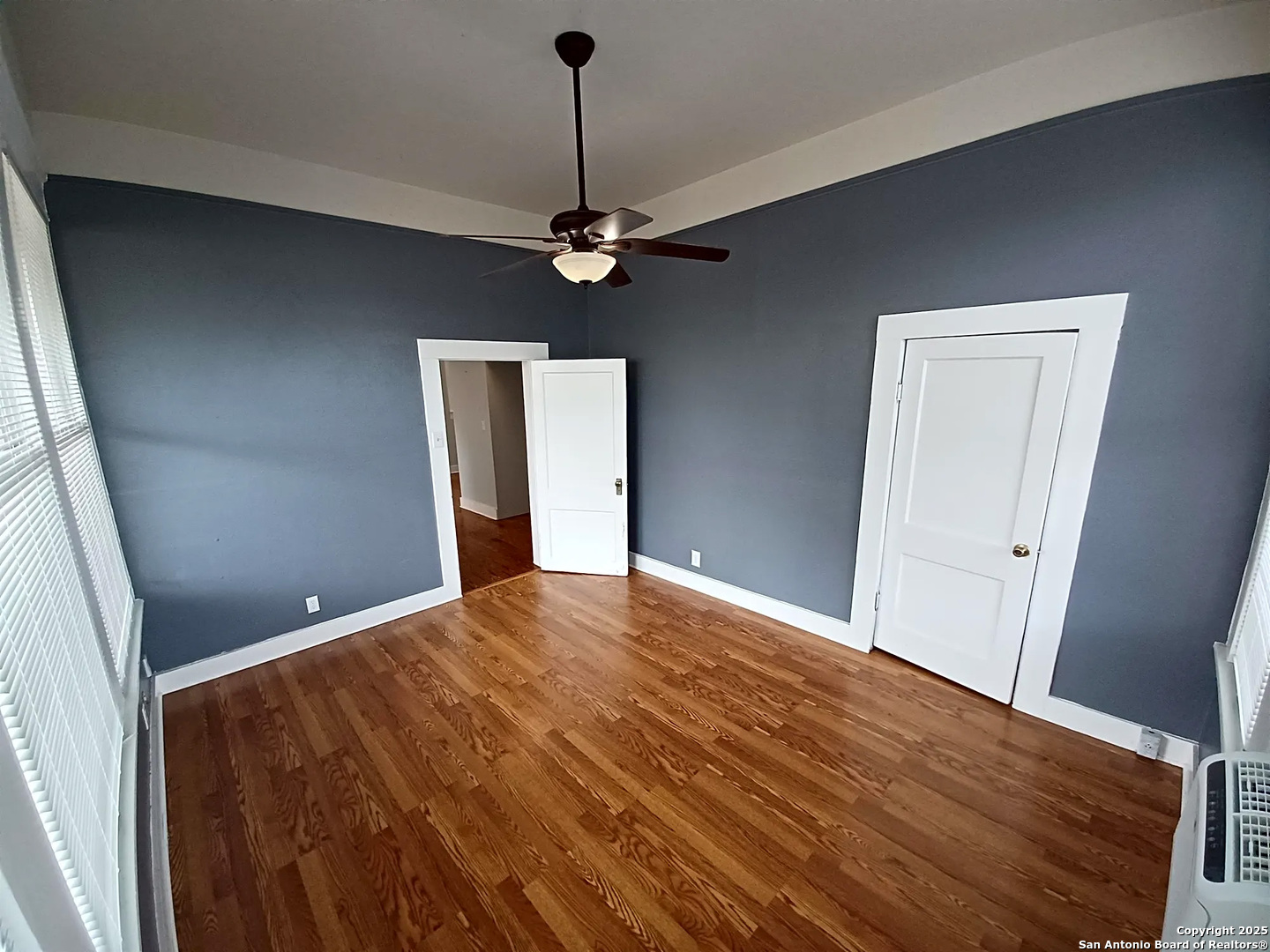 124 W Mistletoe Avenue San Antonio TX 78212