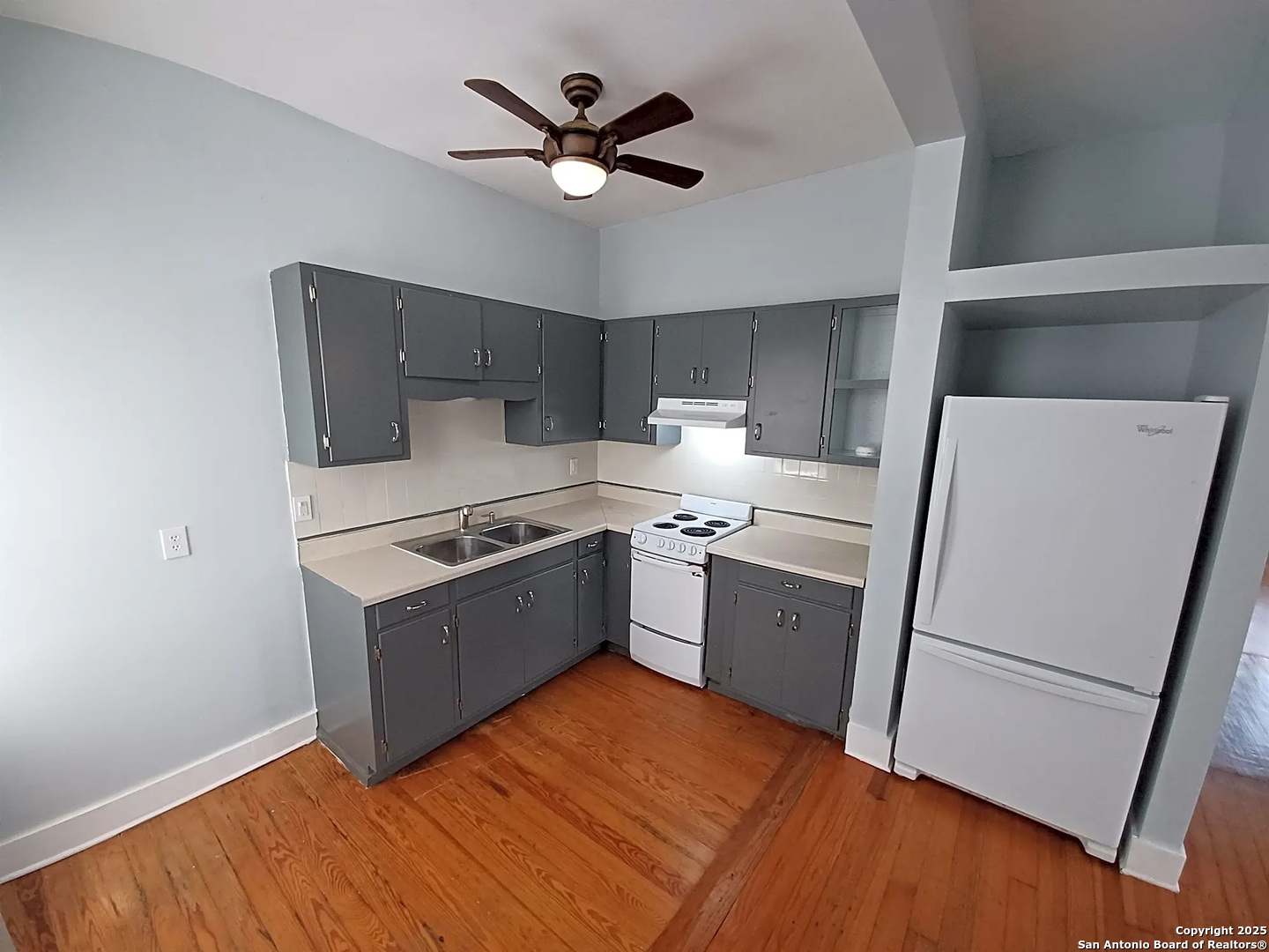 124 W Mistletoe Avenue San Antonio TX 78212