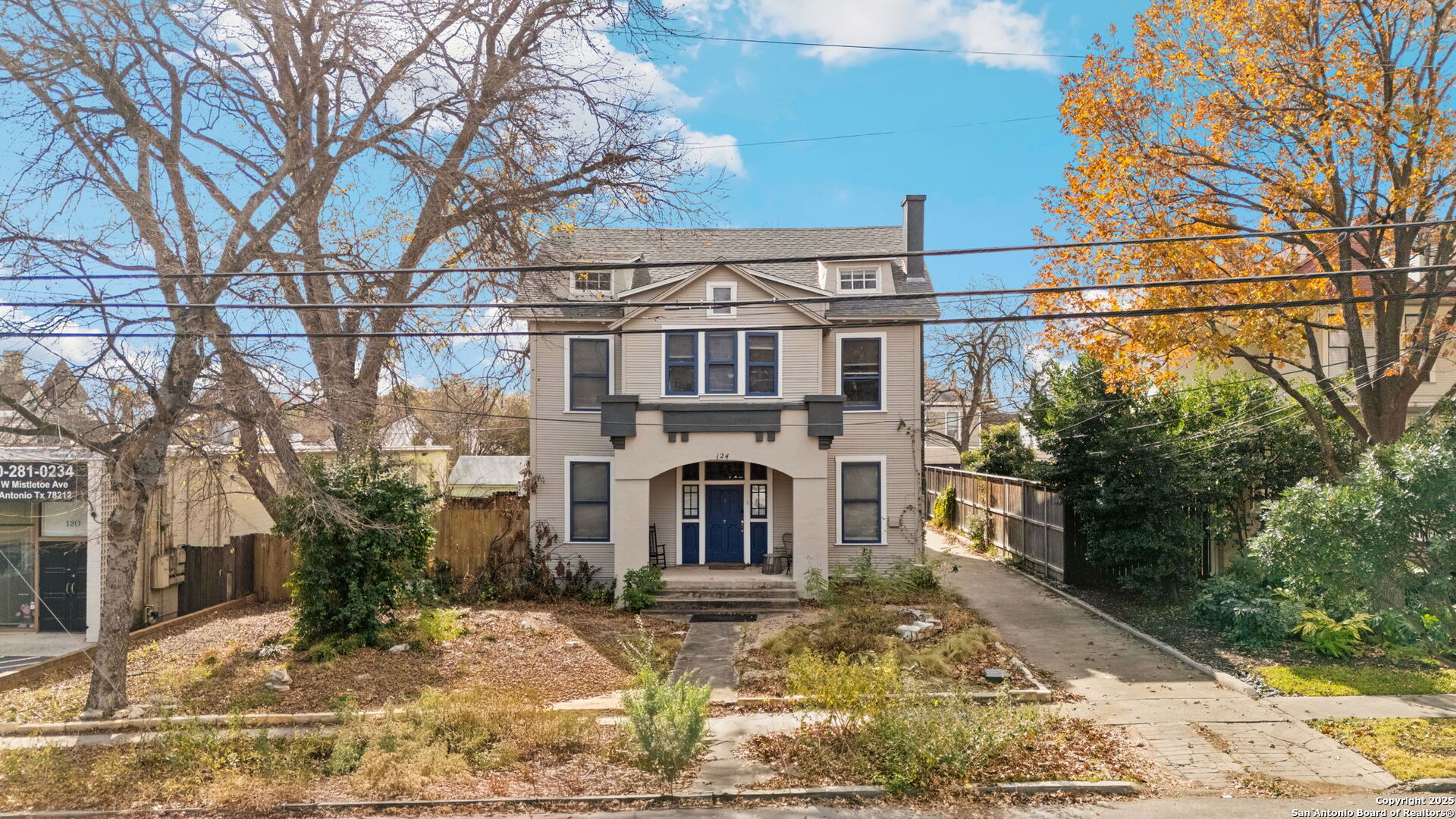 124 W Mistletoe Avenue San Antonio TX 78212