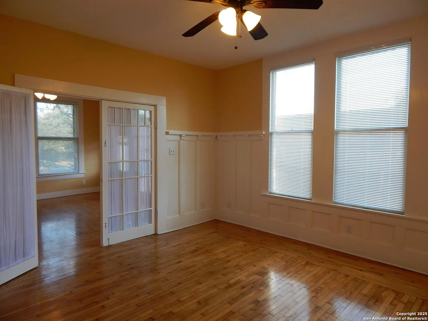 124 W Mistletoe Avenue San Antonio TX 78212