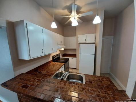 124 W Mistletoe Avenue San Antonio TX 78212