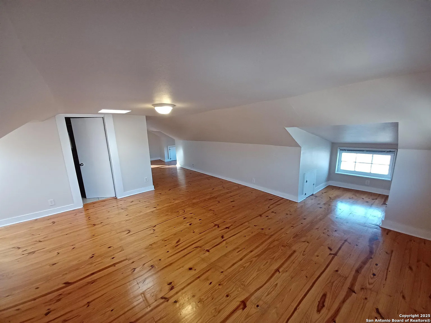 124 W Mistletoe Avenue San Antonio TX 78212