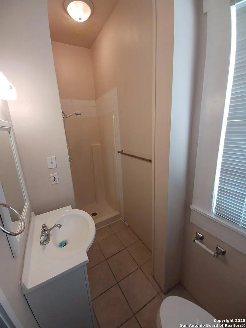 124 W Mistletoe Avenue San Antonio TX 78212