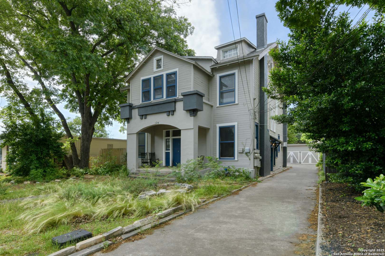 124 W Mistletoe Avenue San Antonio TX 78212