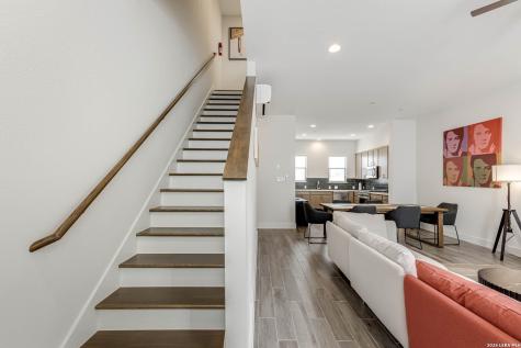 144 N Cherry Street San Antonio TX 78202
