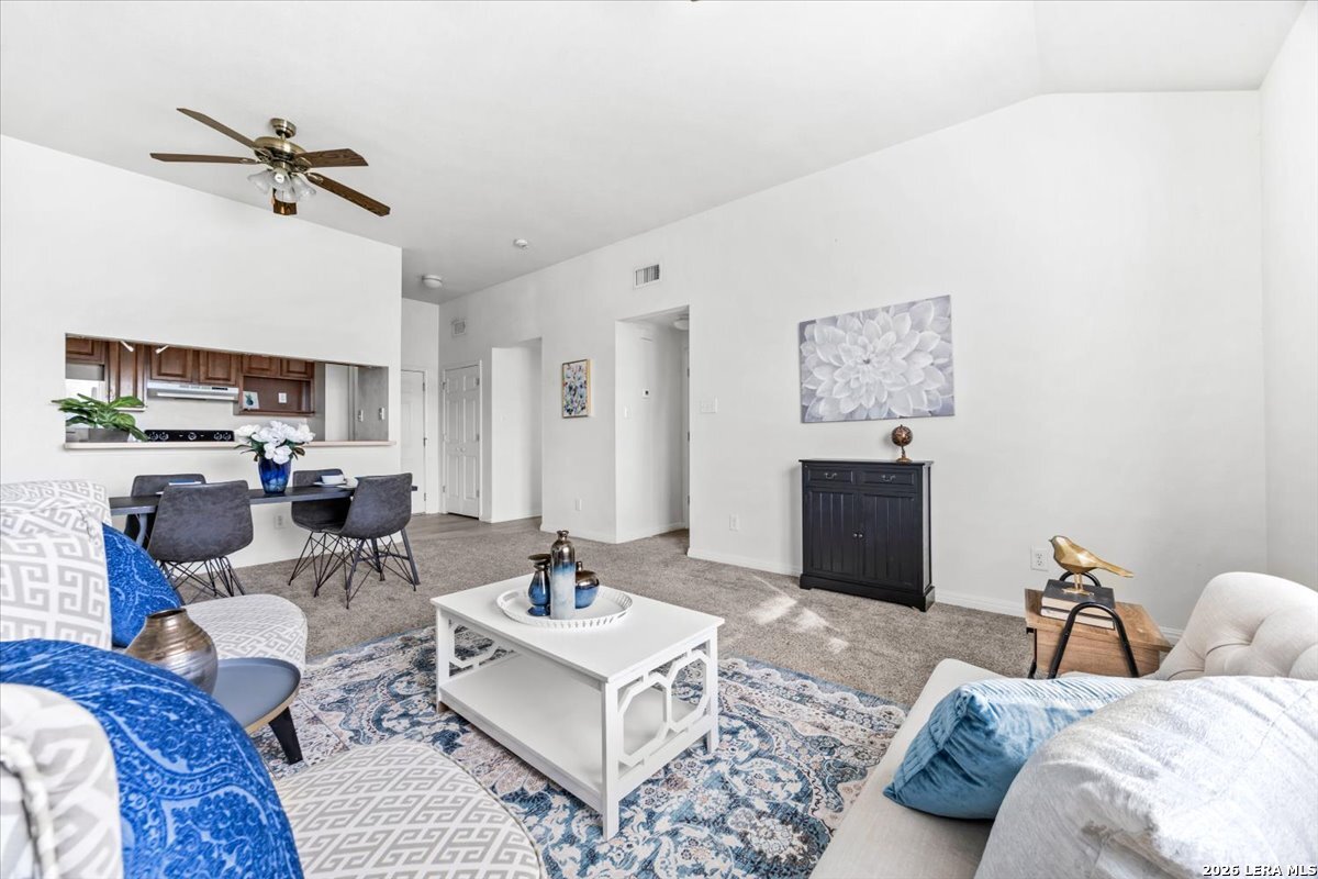 509 Dukeway Universal City TX 78148